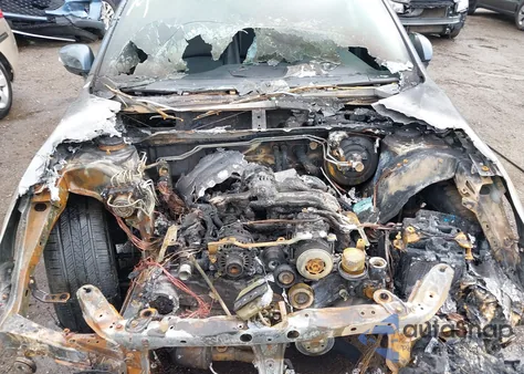 2015 Subaru Legacy 2.5I Limited z USA, uszkodzony, nr VIN 4S3BNAL61F3025528